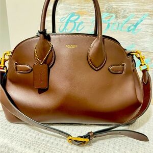 Elegant Brown Leather Handbag